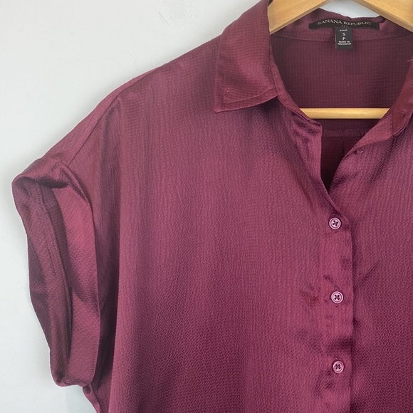 Banana Republic • dolman rolled sleeve button front shirt - Picture 3 of 9